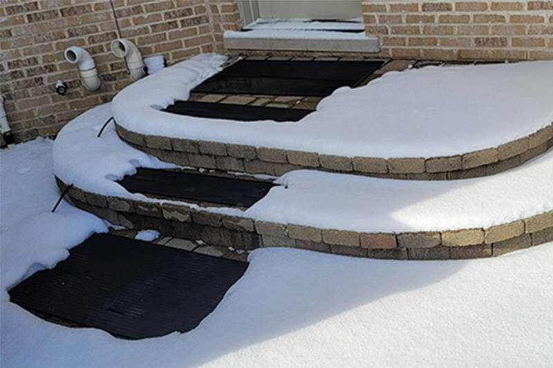 https://us.thermosoft.com/img/product/rmats/melted-snow-on-stairs-800x533.jpg